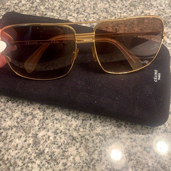Celiné Women’s Sun Glasses. - Picture 1 of 4